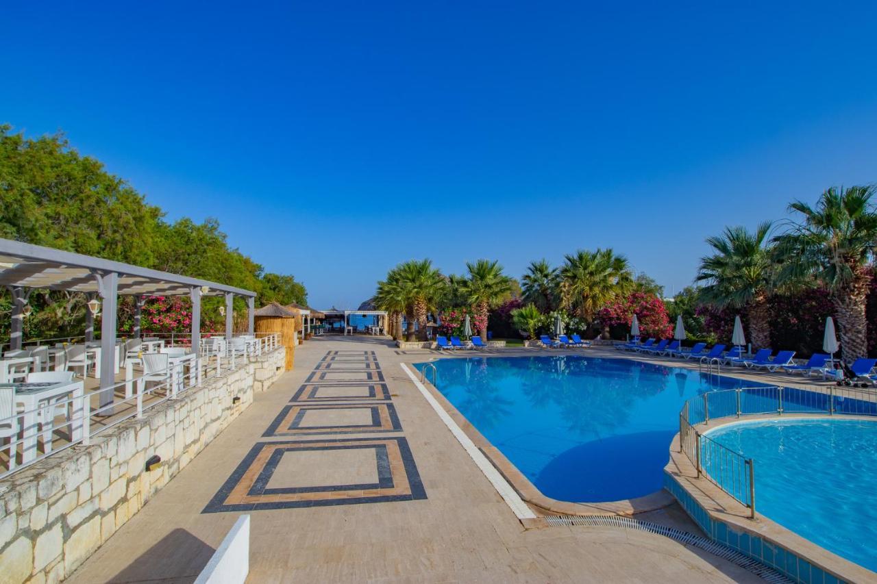 Ladonia Hotels Zemda Guemuesluek Exterior photo